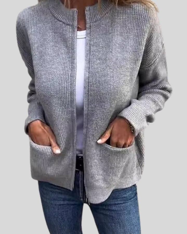 Clara | Cozy Zip-Up Sweater with Front Pockets