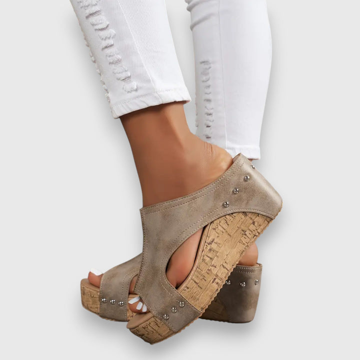 Vicky – Wedge Sandals