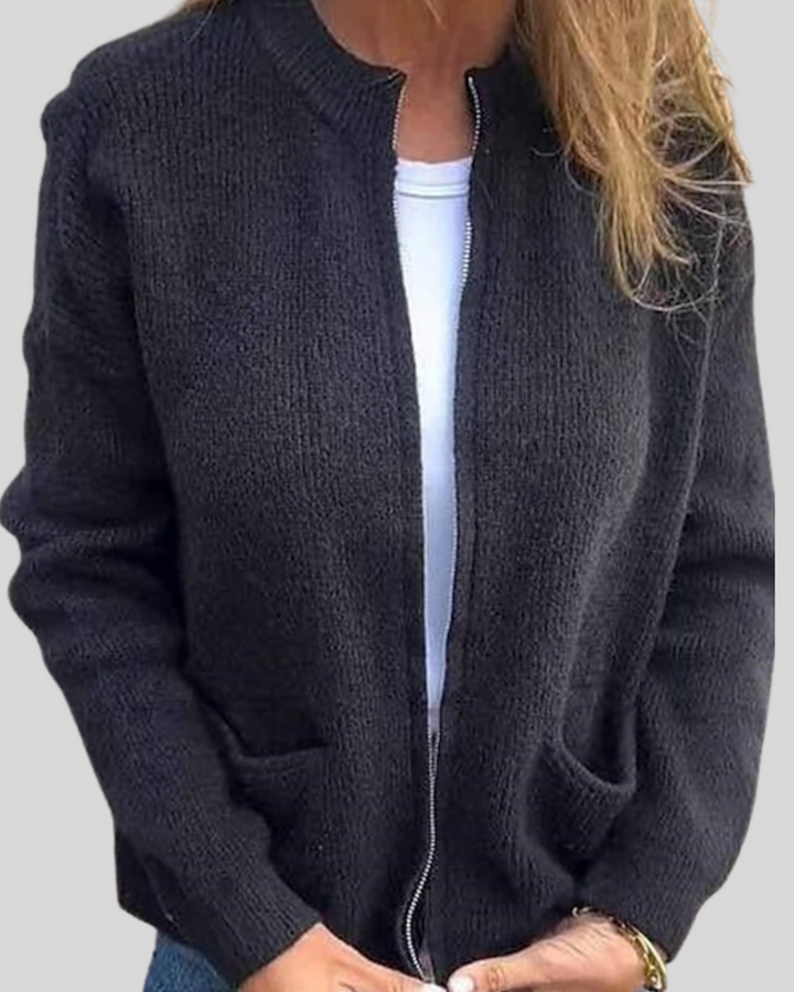 Clara | Cozy Zip-Up Sweater with Front Pockets