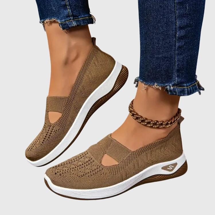 Clara | Orthopedic Walking Shoes