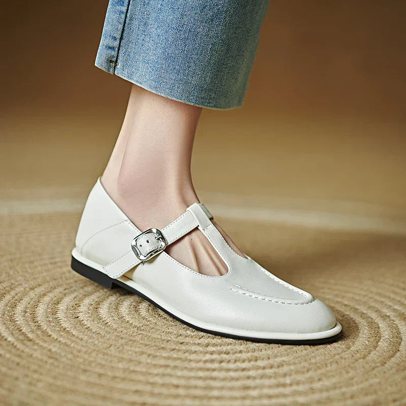 Clara | Low Heeled Pumps