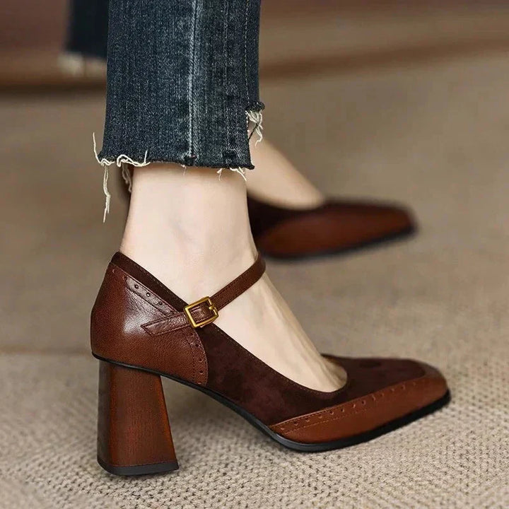 Clara | Classic Pumps