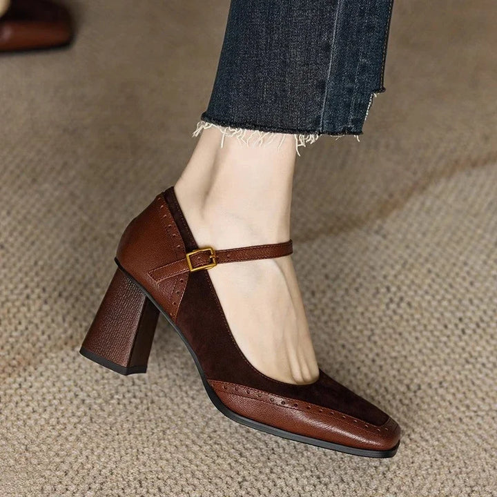 Clara | Classic Pumps