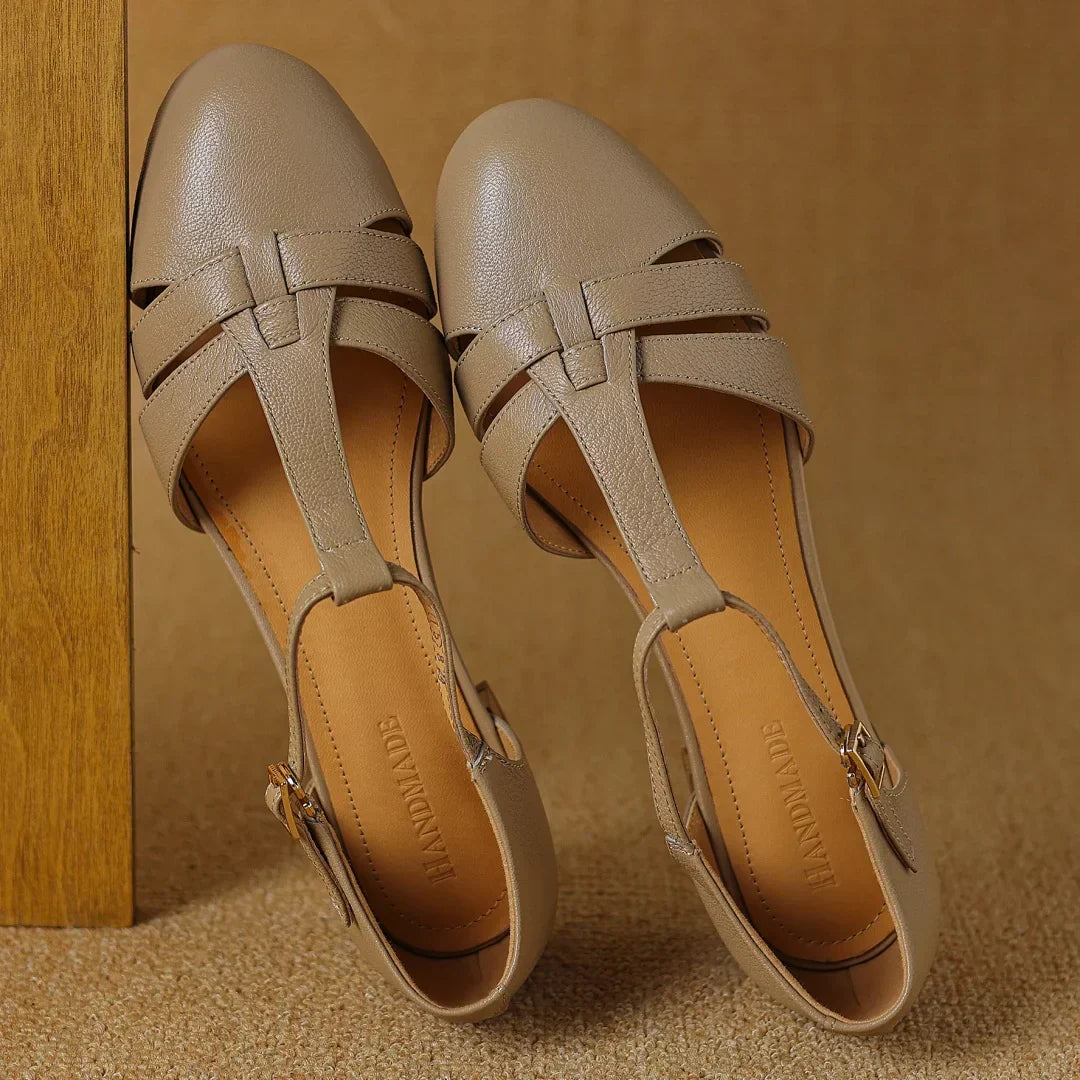 Clara | T-Bar Flats