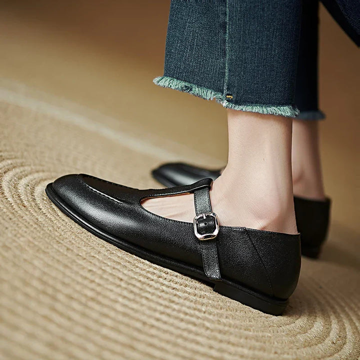 Clara | Low Heeled Pumps