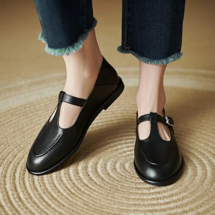 Clara | Low Heeled Pumps