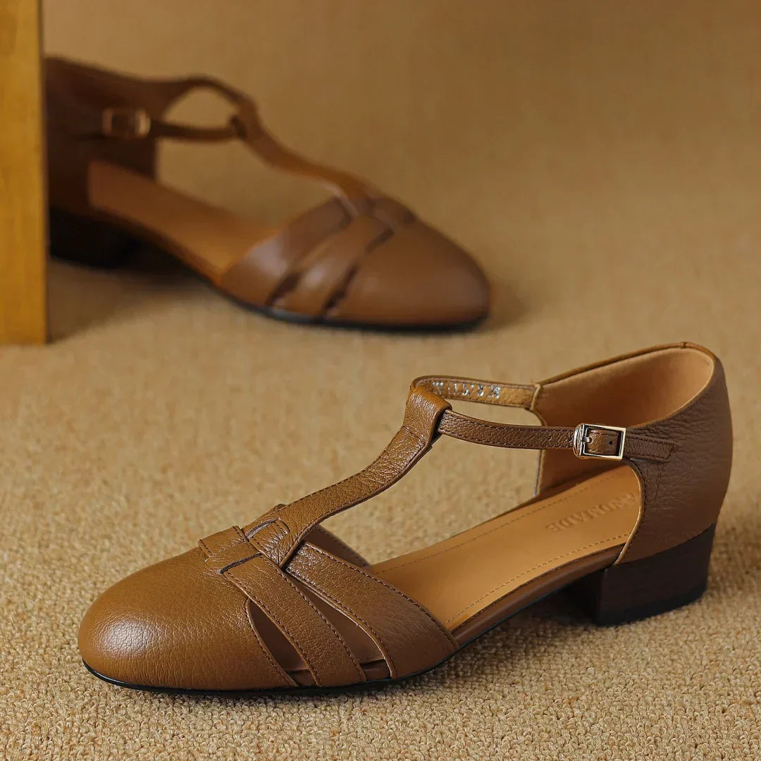 Clara | T-Bar Flats