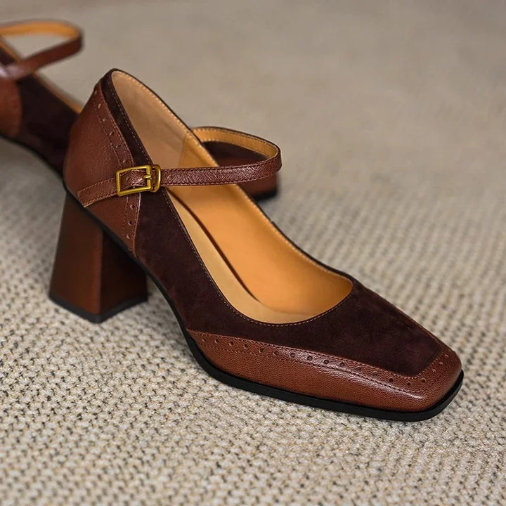 Clara | Classic Pumps